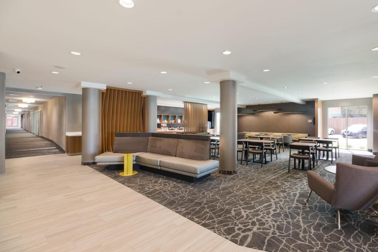 Springhill Suites By Marriott Dallas Nw Highway At Stemmons / I-35East Exteriör bild
