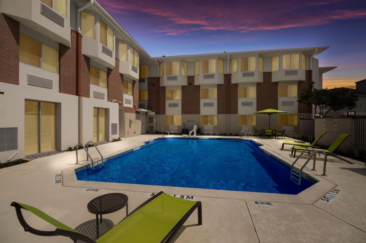 Springhill Suites By Marriott Dallas Nw Highway At Stemmons / I-35East Exteriör bild