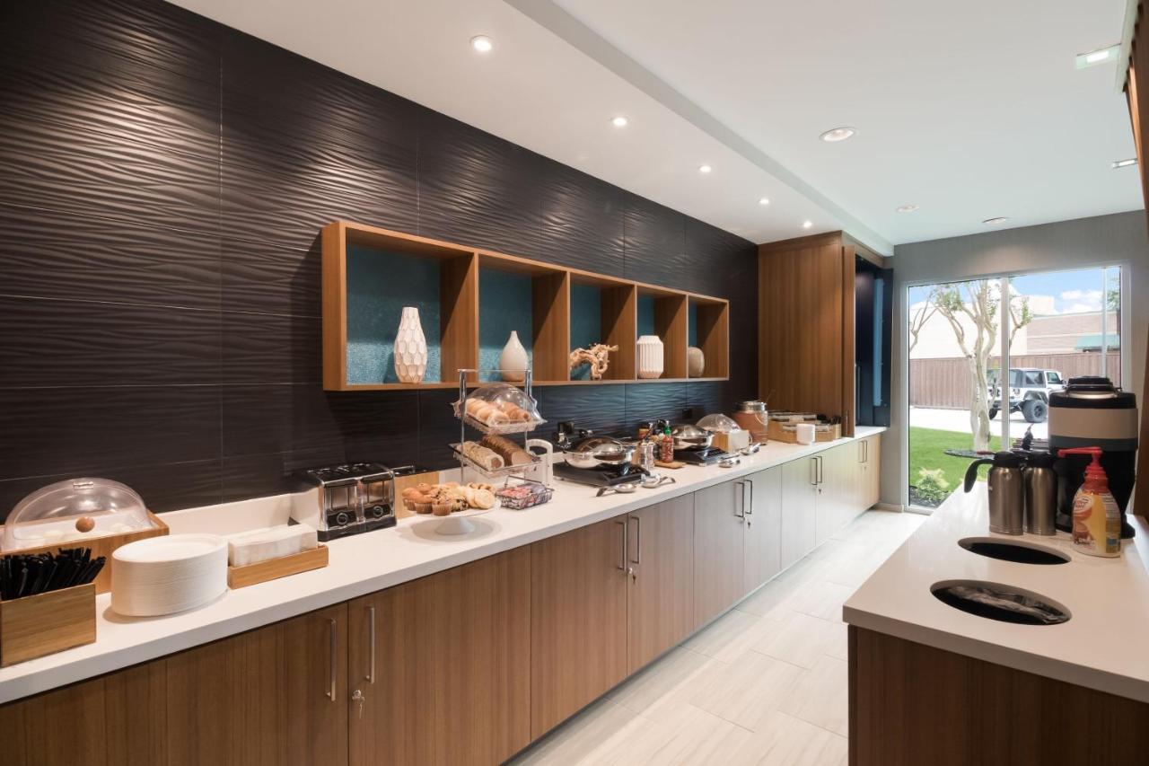 Springhill Suites By Marriott Dallas Nw Highway At Stemmons / I-35East Exteriör bild