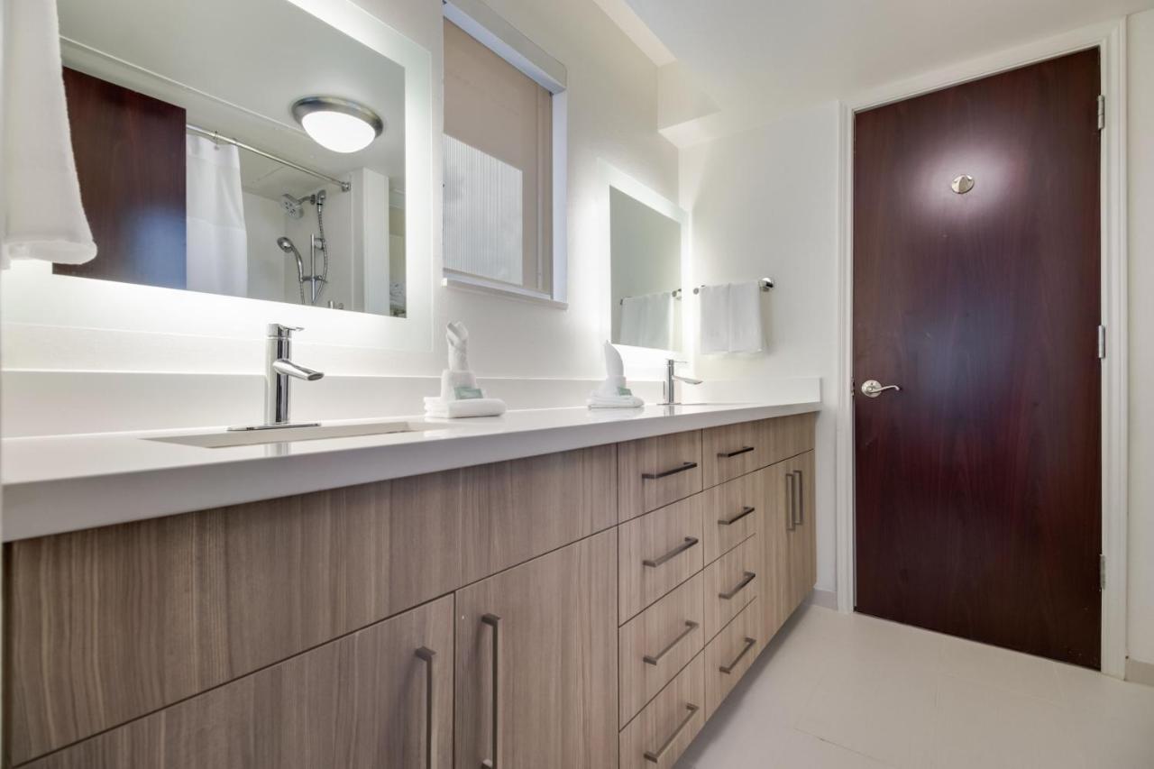 Springhill Suites By Marriott Dallas Nw Highway At Stemmons / I-35East Exteriör bild