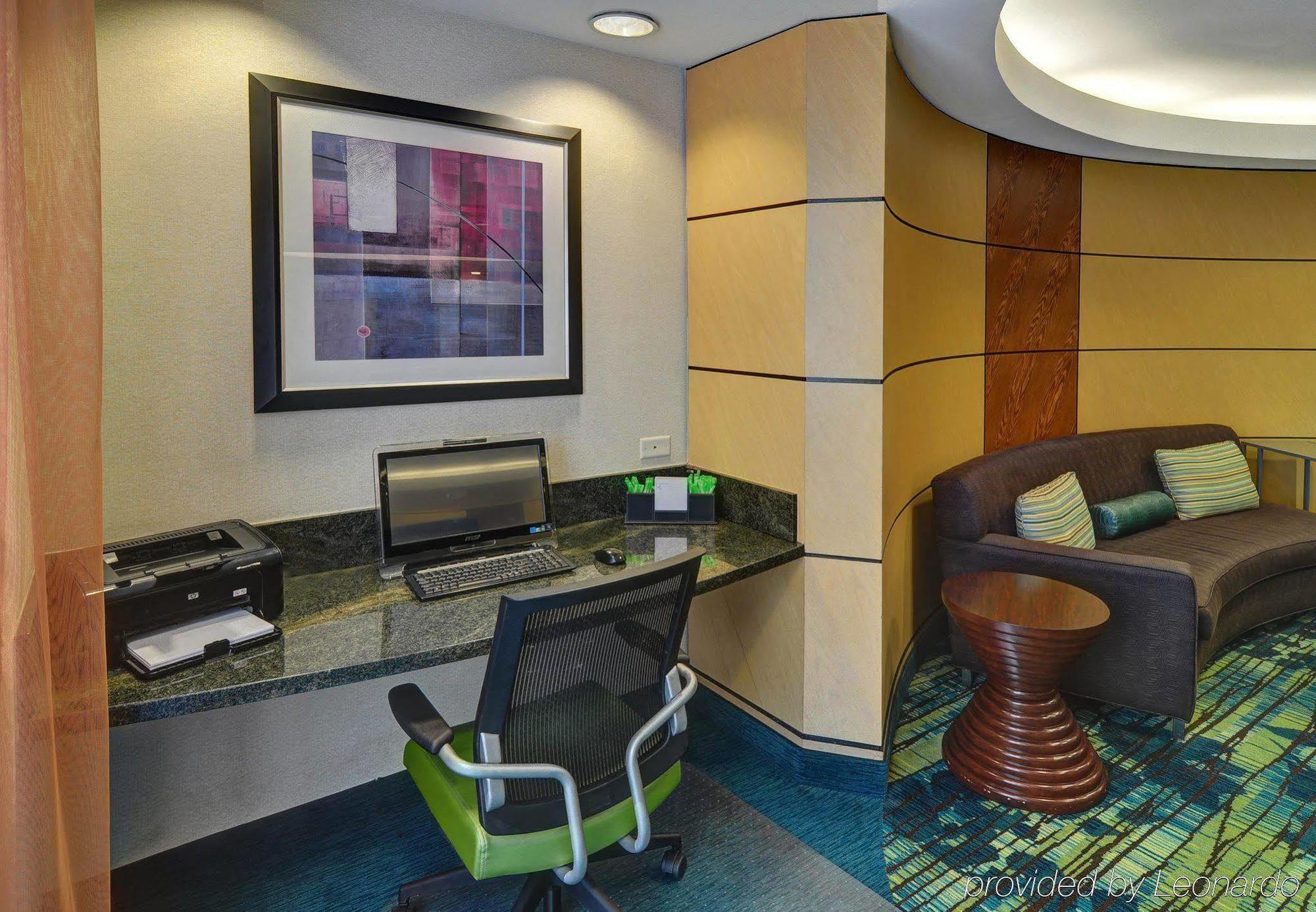 Springhill Suites By Marriott Dallas Nw Highway At Stemmons / I-35East Exteriör bild